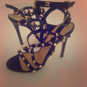 Vero Cuoio Black with Gold Studs Sandals